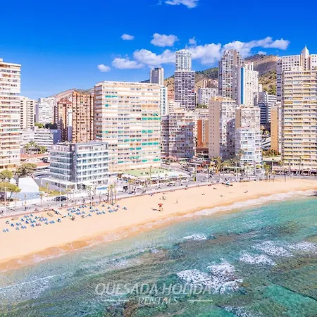 100mts To Beach, Luxury Encanto Appartement