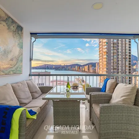 100mts To Beach, Luxury Encanto Appartement *