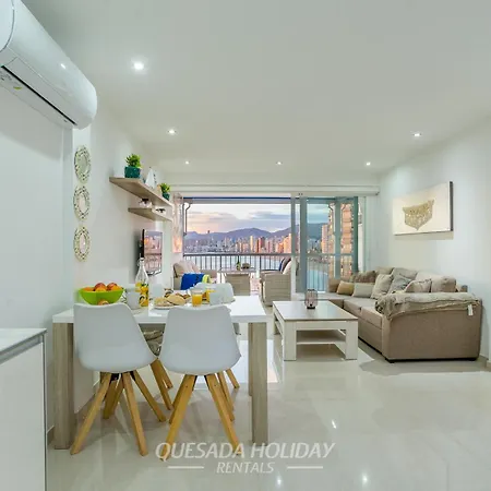 100mts To Beach, Luxury Encanto Appartement