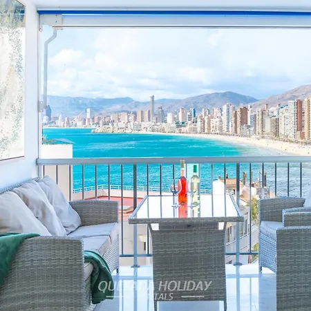 100mts To Beach, Luxury Encanto Appartement *