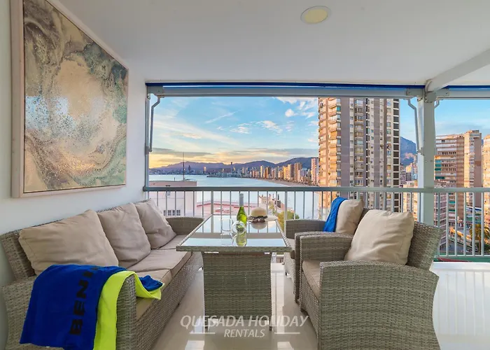100mts To Beach, Luxury Encanto شقة *